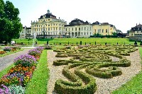 University of Stuttgart- Summer University