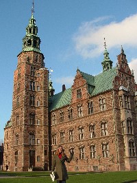 DIS-Copenhagen: Health, Science and Engineering Programs